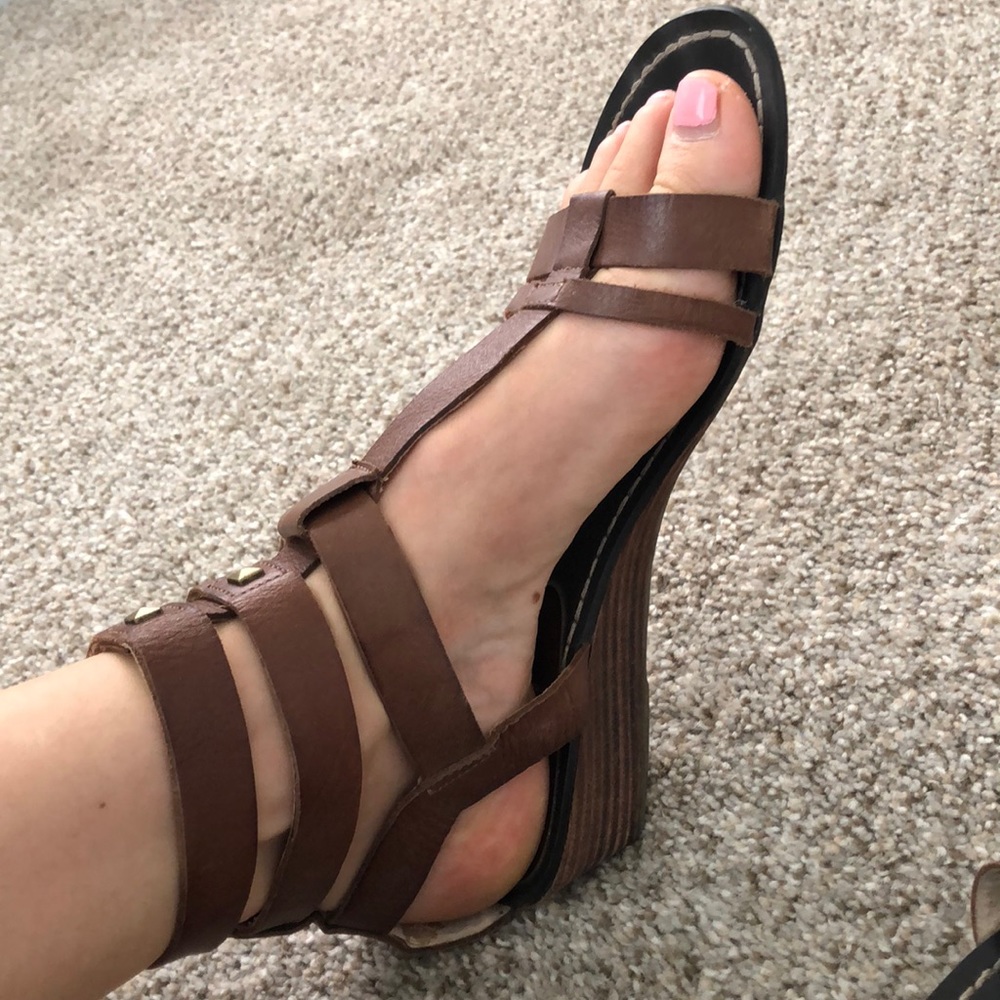 Levity Sandals
